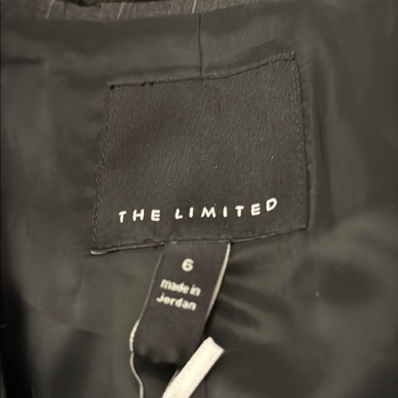 The Limited “The Perfect Travel Suit” Black Blazer Classic Tailored Design - Picture 5 of 11